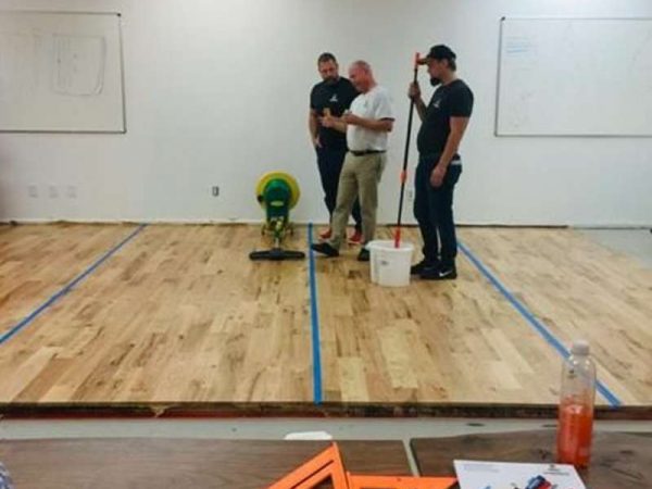 https://bestfloor1.com/wp-content/uploads/2021/04/Loba-Wac-4-600x450.jpeg
